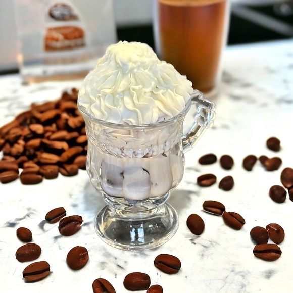 ⚠️SALE Candle // Coffee & Whipped Cream Coffee Scented Candle SEND OFFERS🥳 - Picture 5 of 6